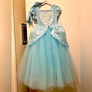 Perfect for Halloween Princess! Cinderella Style Gown